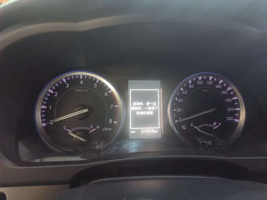 هايلاندر 2018 2.0T دفع رباعي فئة فاخرة 7 مقاعد معيار VI