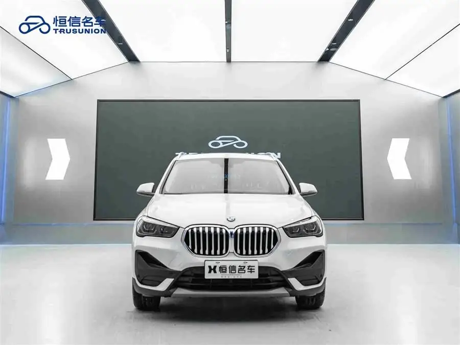 بي إم دبليو X1 2022 طراز sDrive25Li الرائد