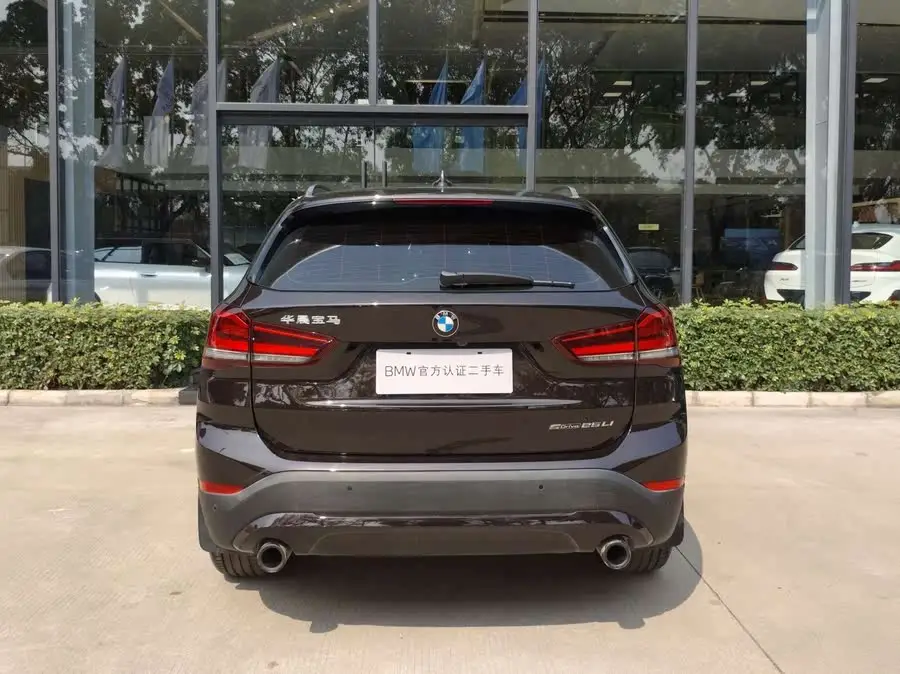 BMW X1 2022 sDrive25Li Leading Model