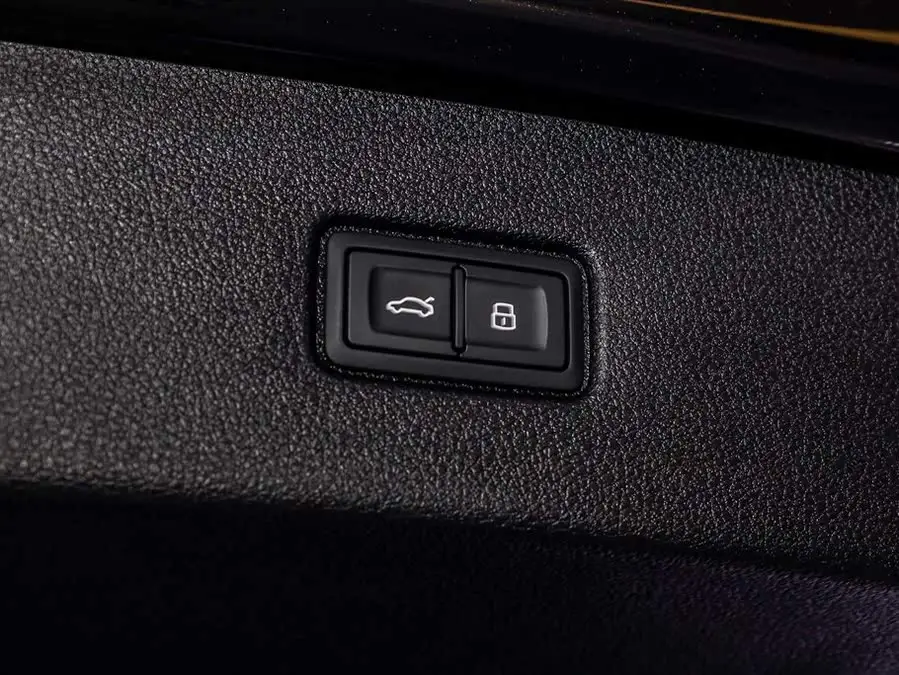 Audi Q7 2023 45 TFSI quattro S line Sport