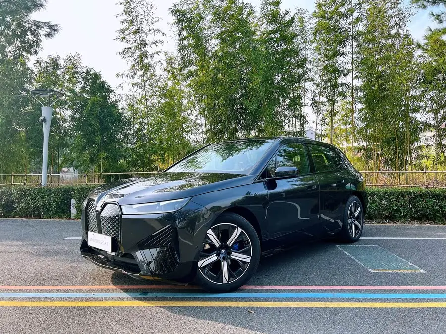 BMW iX 2022 xDrive50