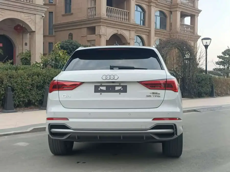 Audi Q3 2022 35 TFSI Sporty Model