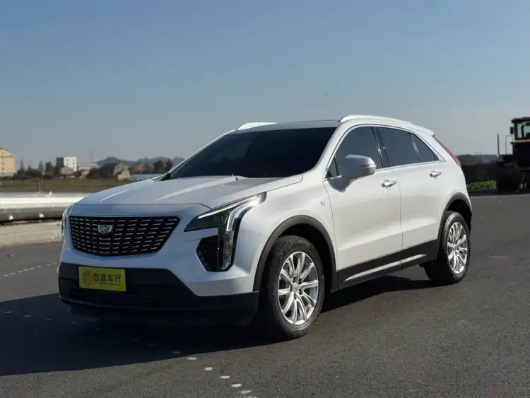 Cadillac XT4 2022 28T FWD Luxury