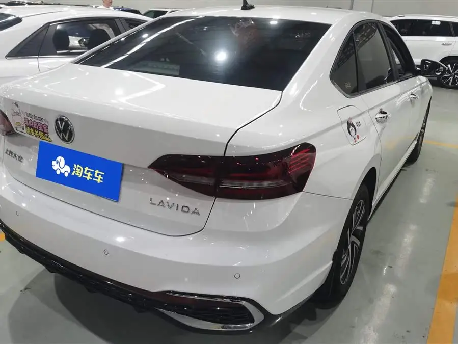 لانغ ي 2024 طراز 1.5 لتر أوتوماتيكي إصدار النجوم الخمسة ملايين