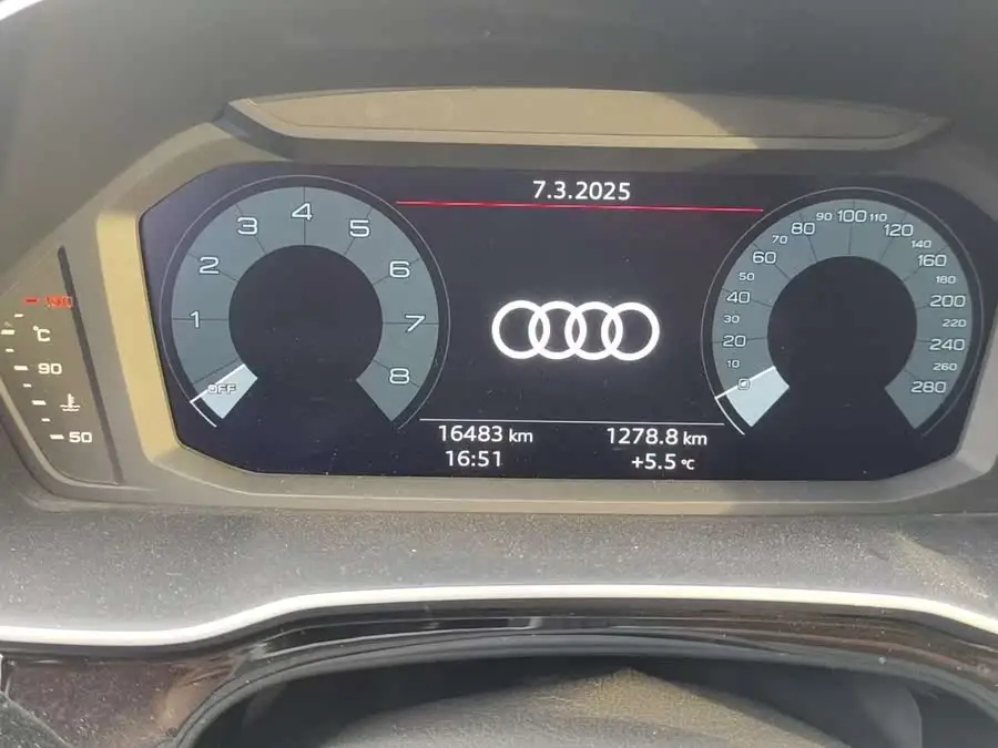 Audi Q3 2023 35 TFSI Progressiv Dynamic (1.4T)