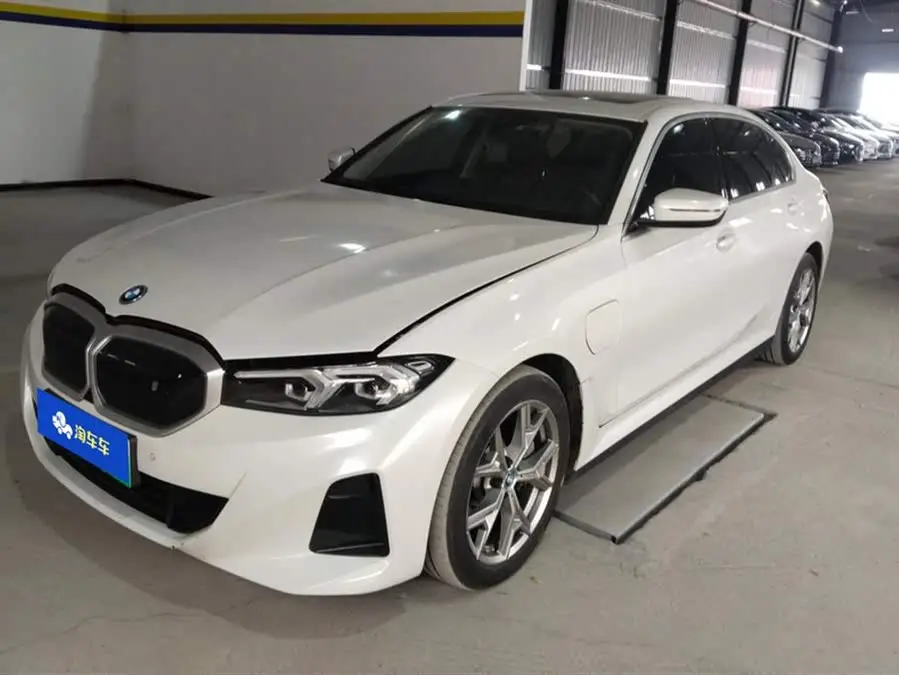 بي إم دبليو i3 2022 eDrive 35 L