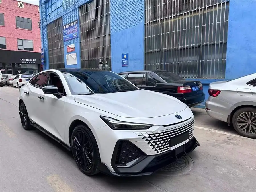 Changan UNI-V 2023 2.0T Speed Edition