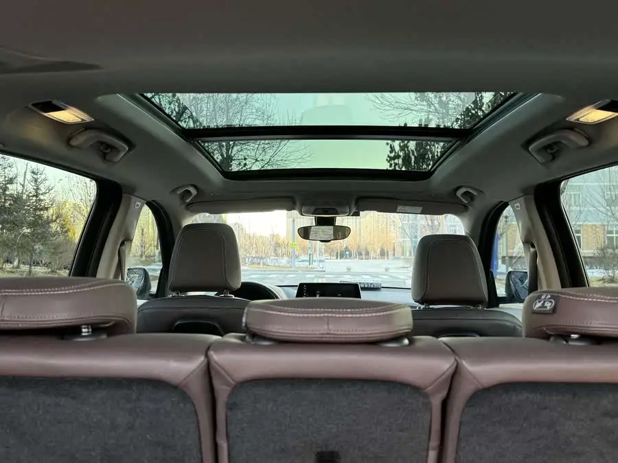 BMW X1 2021 sDrive25Li Leading Edition