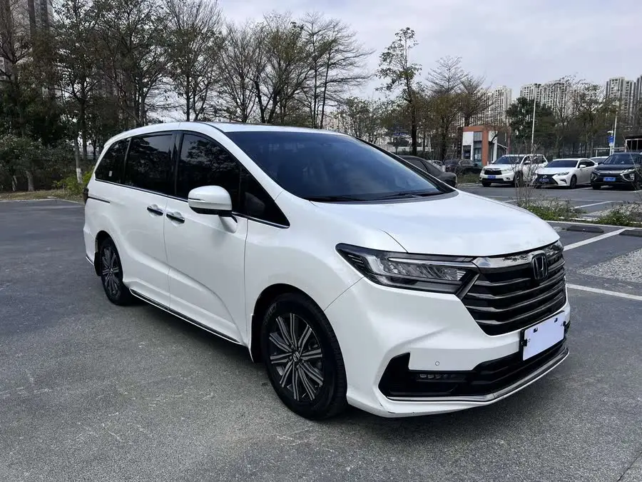 أوديسي 2022 2.0 لتر e:HEV إصدار شارب