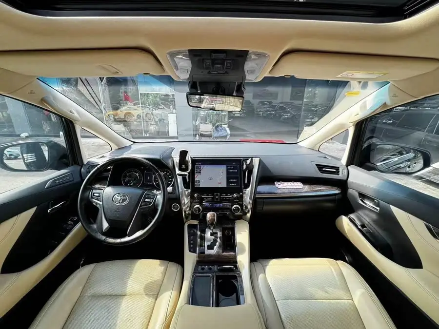 ألفارد 2021 هايبرد 2.5 لتر نسخة بريميوم