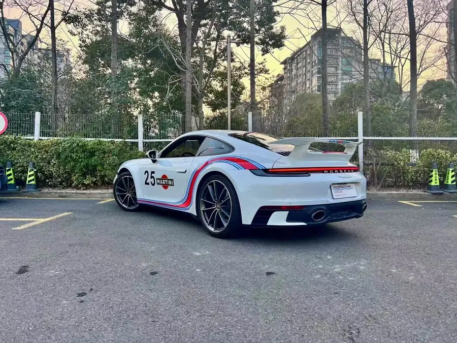 Porsche 911 2023 Carrera 3.0T