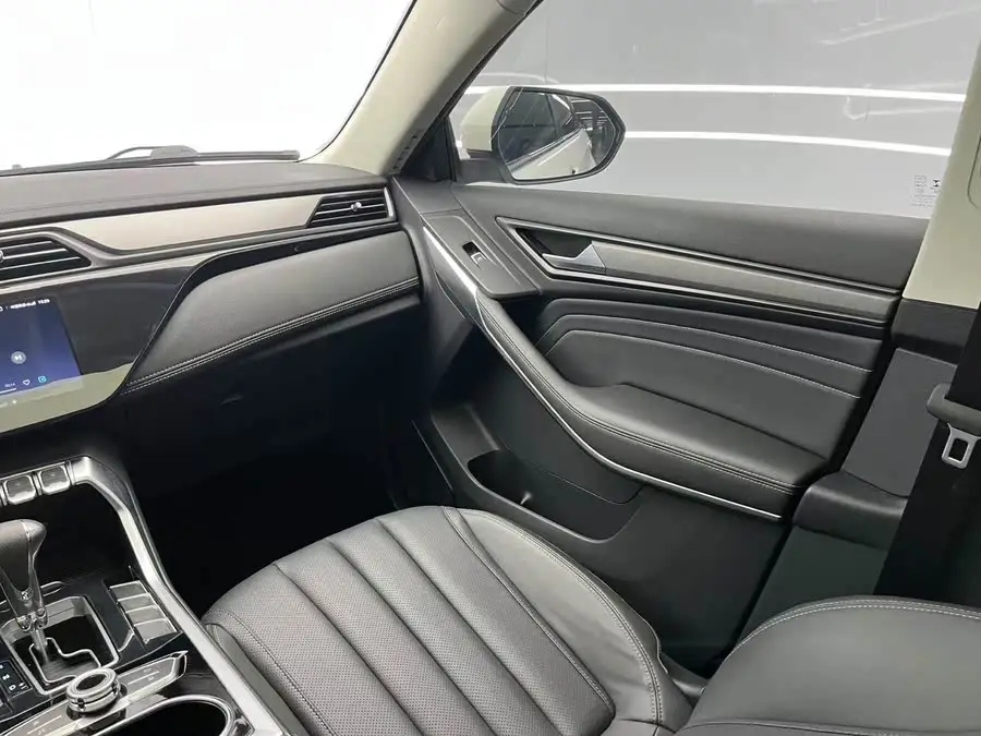 2020 Lynk & Co Lynk & Co S EcoBoost 145 CVT Platinum