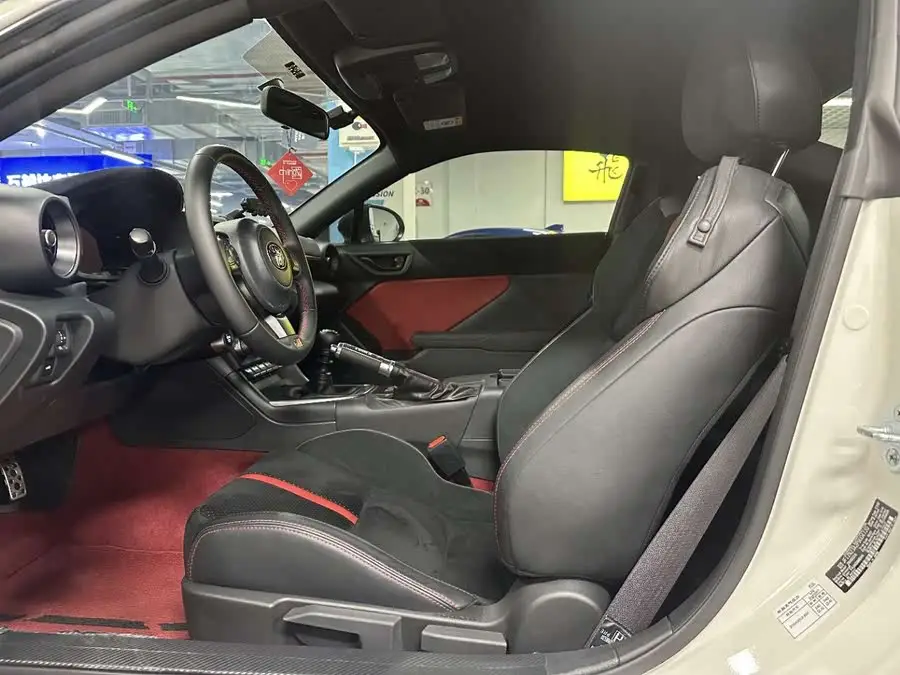 تويوتا 86 2022 GR 86 2.4L يدوي