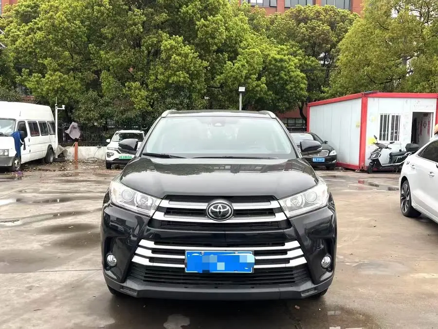 Highlander 2018 2.0T AWD Luxury 7-seater National VI