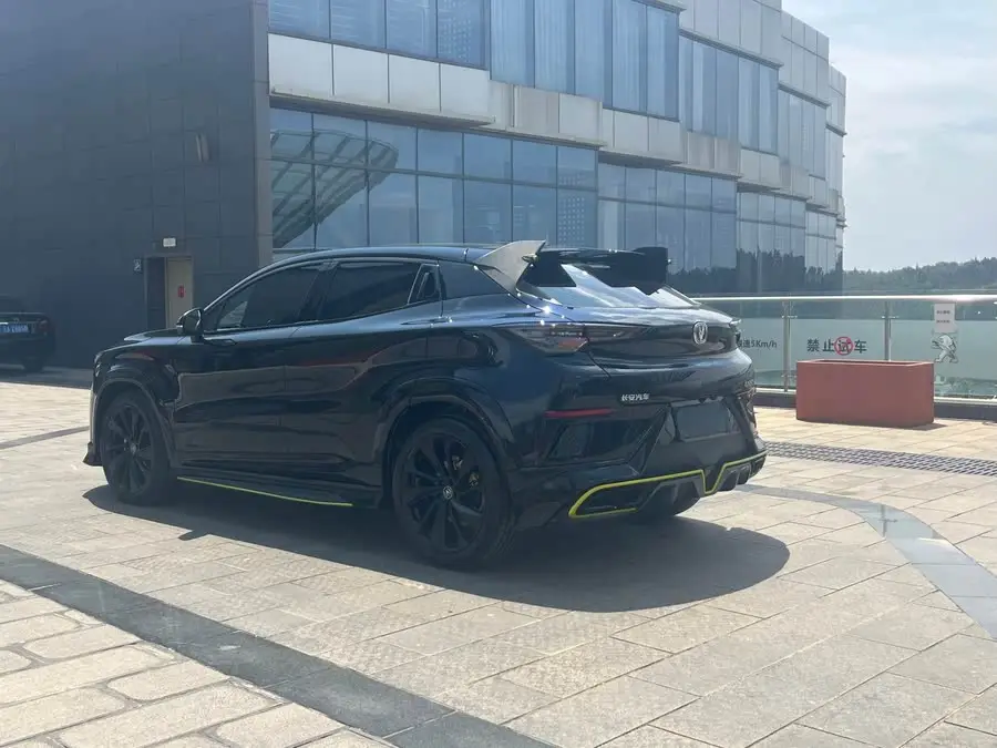 شانجان UNI-T 2021 1.5T نسخة رياضية رائدة