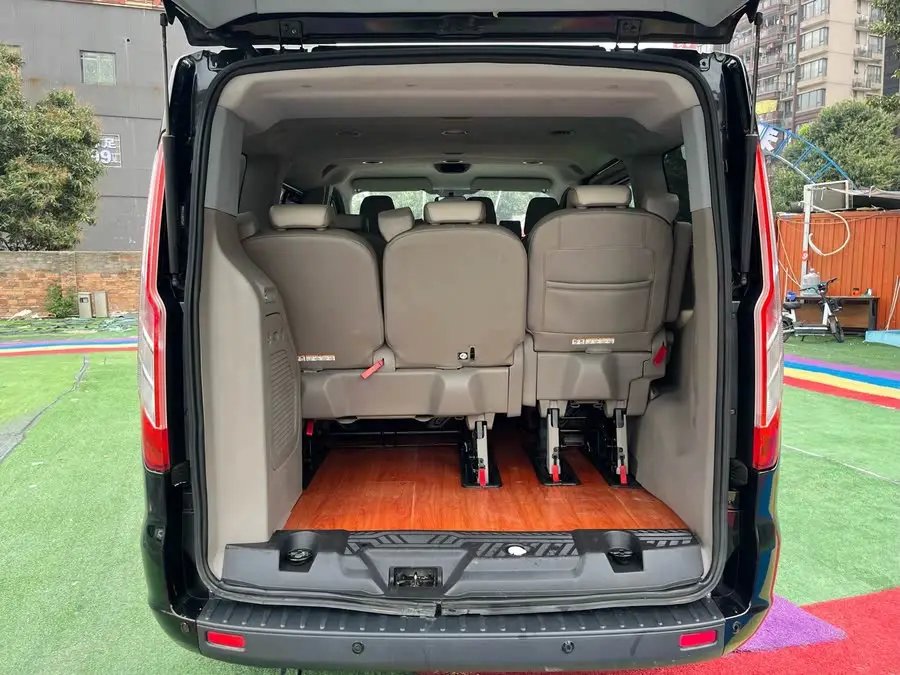 Ford Transit 2019 2.0T Diesel Commercial Travel Short Wheelbase Low Roof 9-Seater National VI