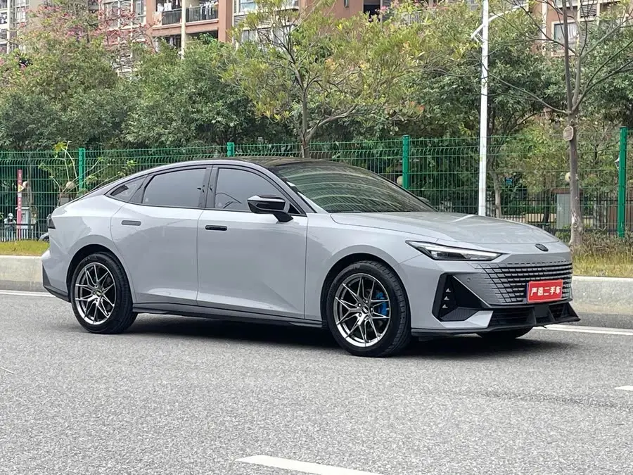 Changan UNI-V 2022 1.5T Premium