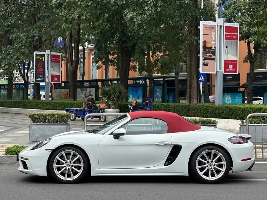 Porsche 718 2020 Boxster 2.0T