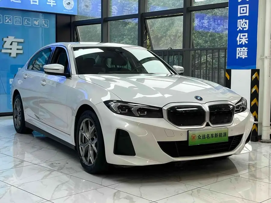 BMW i3 2022 eDrive 35 L