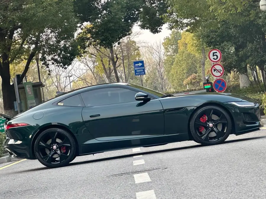 جاكوار F-TYPE 2021 P380 AWD V6 أسطورة المسار