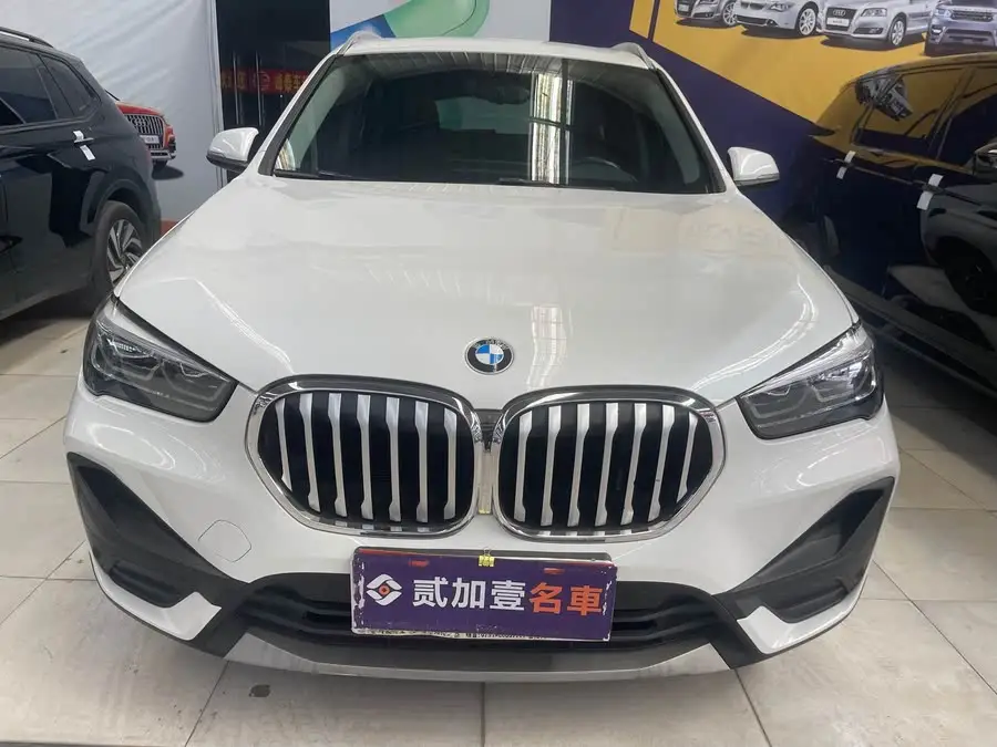 بي إم دبليو X1 2021 sDrive25Li إصدار رائد