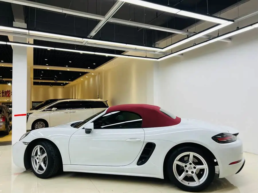 Porsche 718 2022 Boxster 2.0T