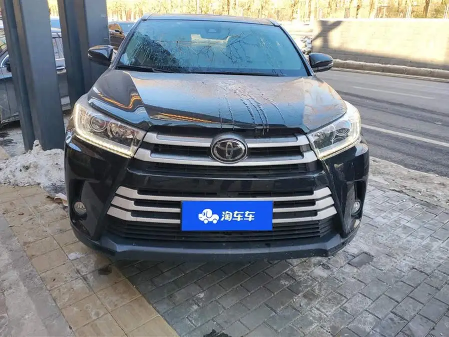 هايلاندر 2021 2.0T دفع رباعي فاخرة 7 مقاعد