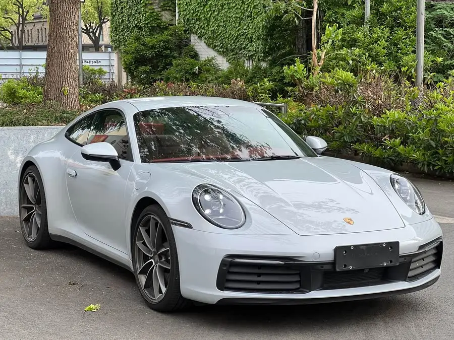 بورش 911 2023 كاريرا 3.0T
