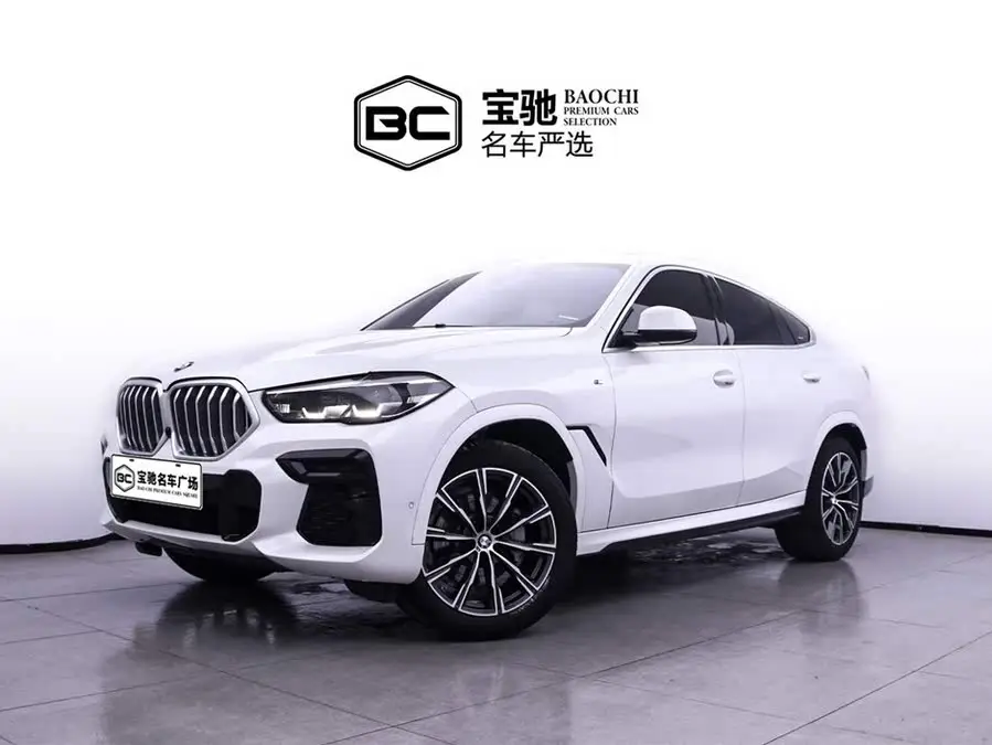 بي إم دبليو X6 2022 xDrive30i حزمة M الرياضية