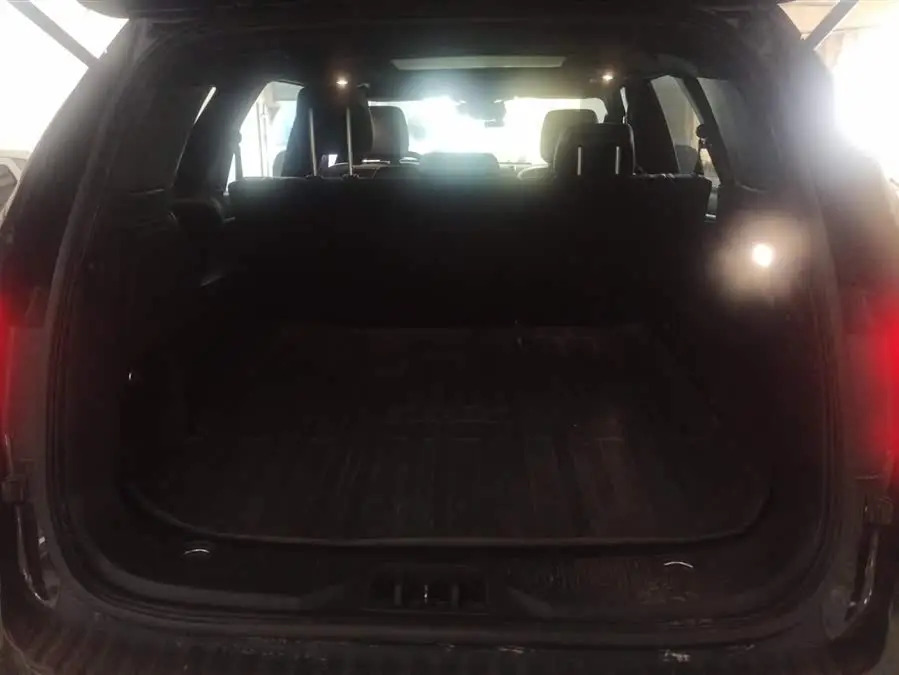 2020 إيفرست سبورت 2.3T بنزين أوتوماتيكي 4WD نسخة فاخرة 5 مقاعد