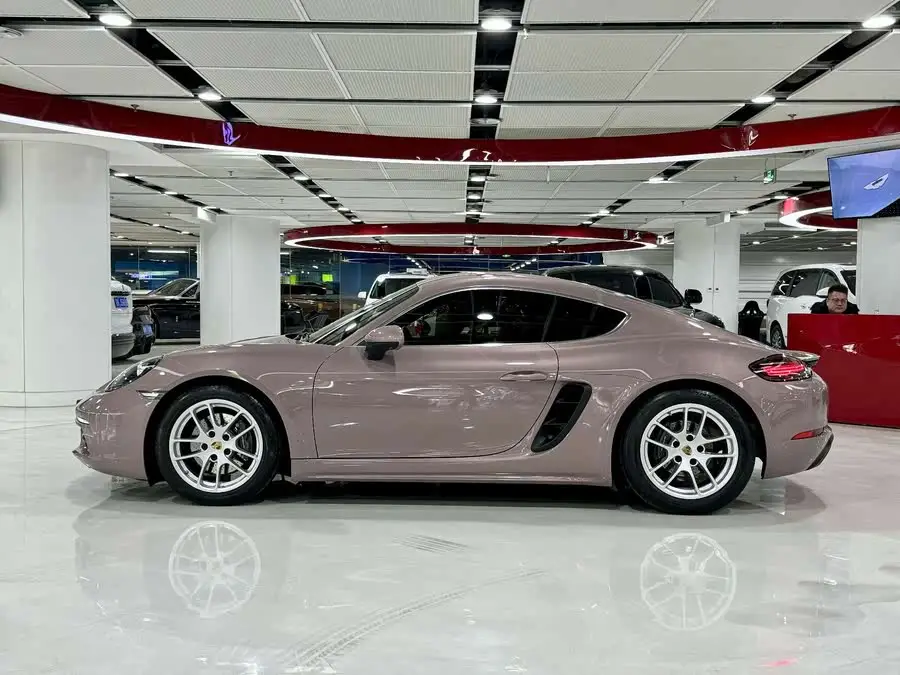 Porsche 718 2022 Cayman 2.0T