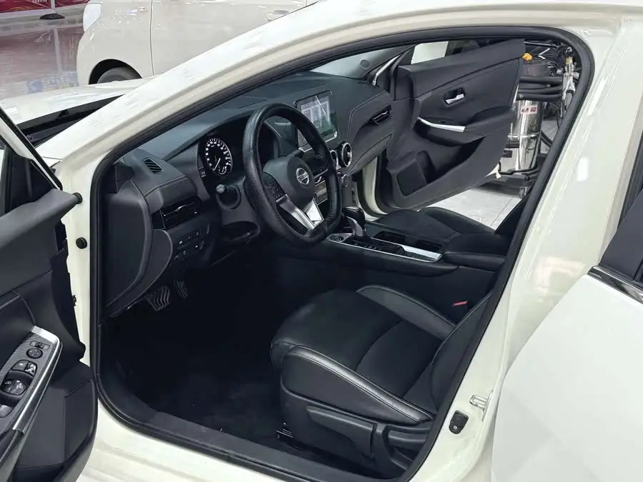 2022 نيسان سيلفي 1.6L XL CVT استمتع النسخة