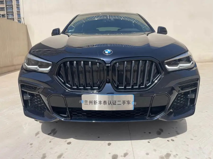 بي إم دبليو X6 2022 xDrive30i حزمة M الرياضية
