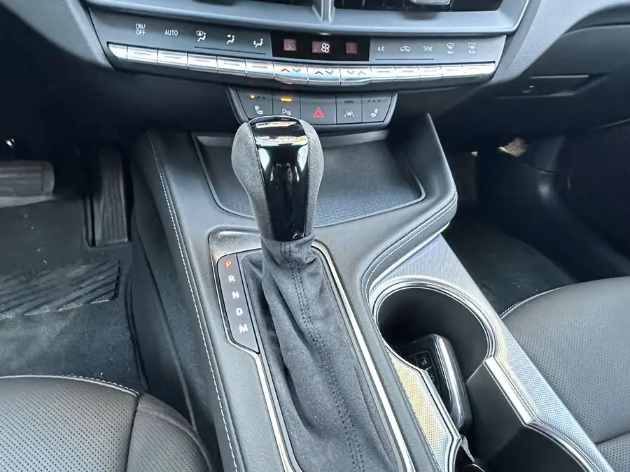 Cadillac CT4 2023 28T Luxury