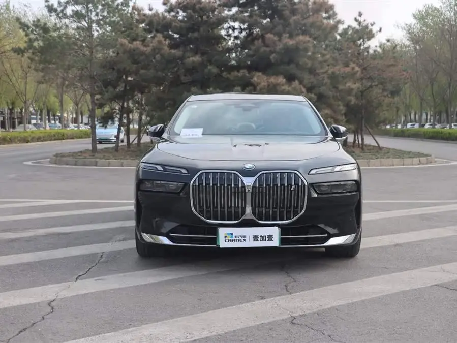 BMW i7 2023 eDrive50L Luxury Package