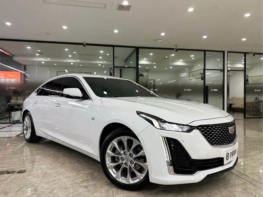 كاديلاك CT5 2022 28T الفاخرة (الإصدار القياسي)