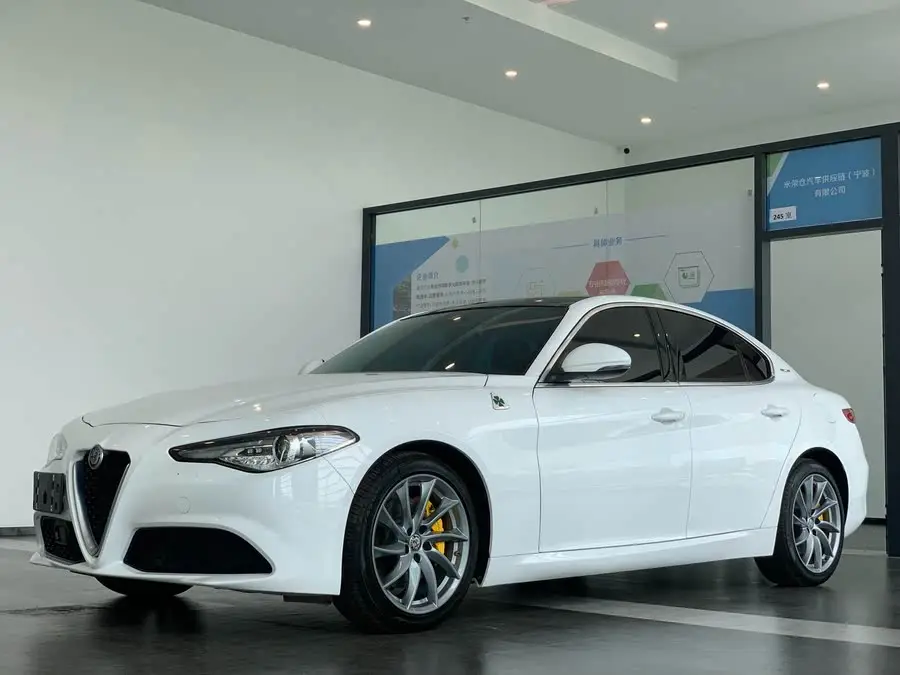 Giulia 2020 Model 2.0T 280HP Luxury Edition