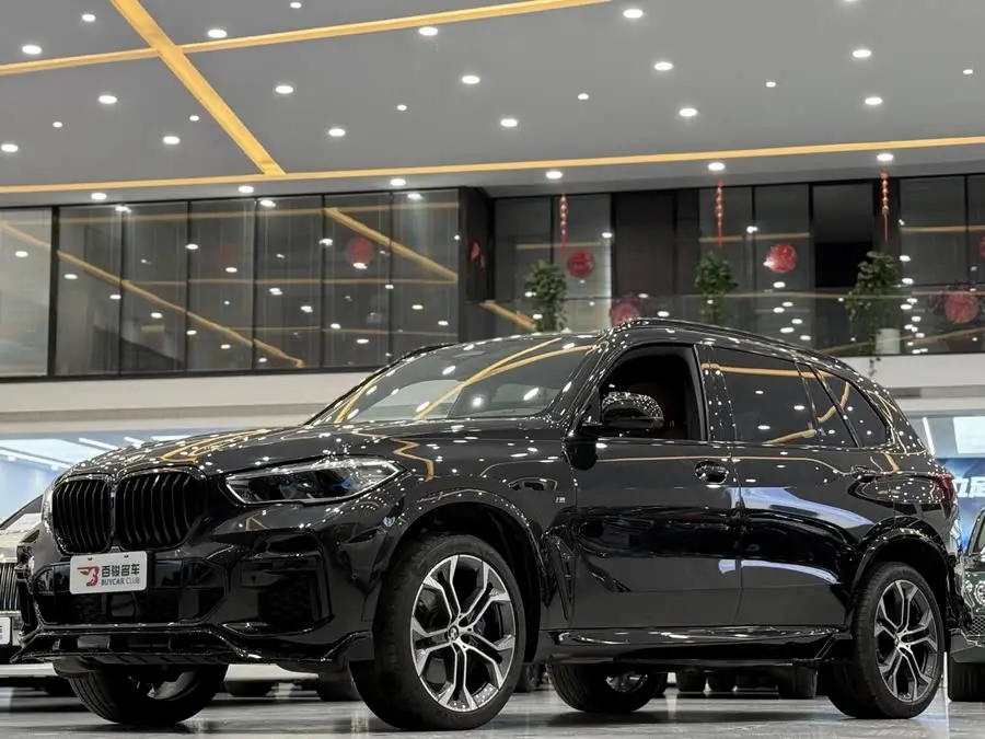 بي إم دبليو X5 2022 xDrive 40Li حزمة M الرياضية الفاخرة