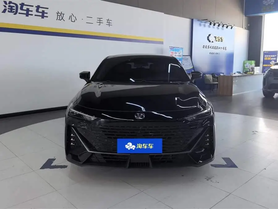 Changan UNI-V 2022 1.5T Premium
