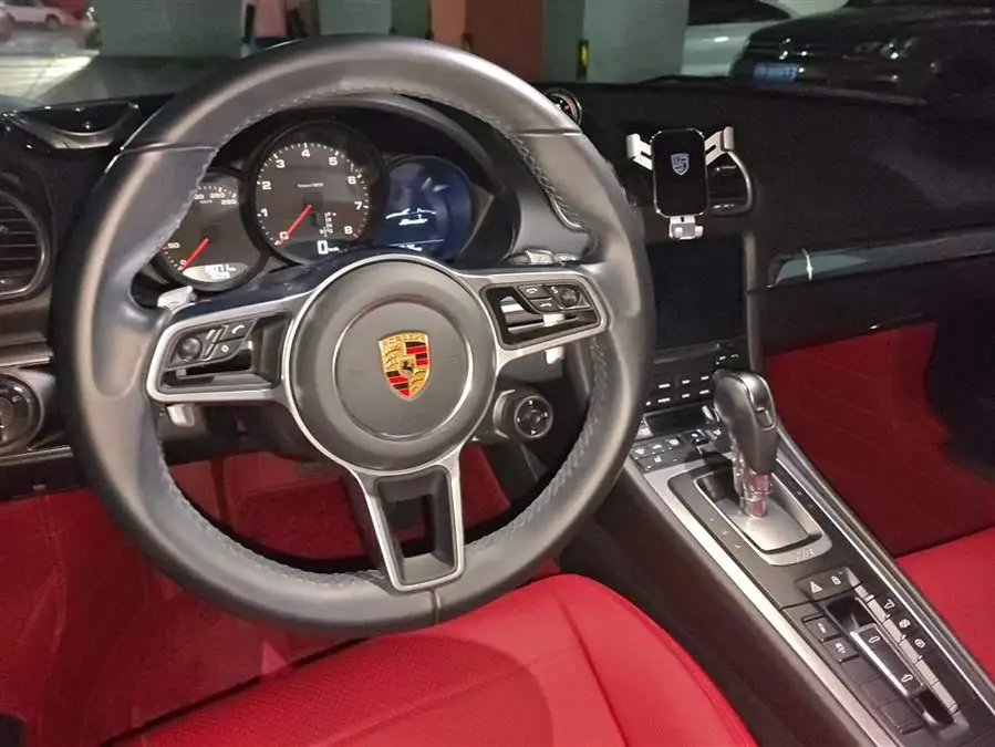 Porsche 718 2020 Model Boxster 2.0T