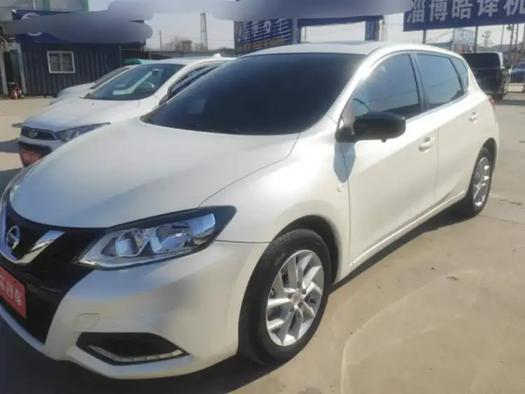 Nissan TIIDA 2021 1.6L CVT Cool Edition