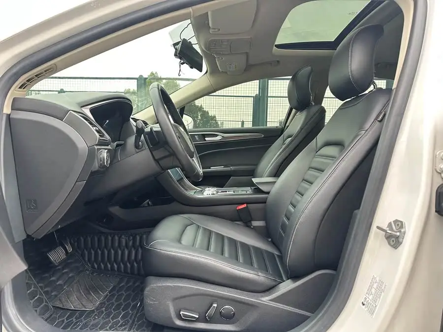 2018 Mondeo EcoBoost 180 Smart Fashion Edition National VI