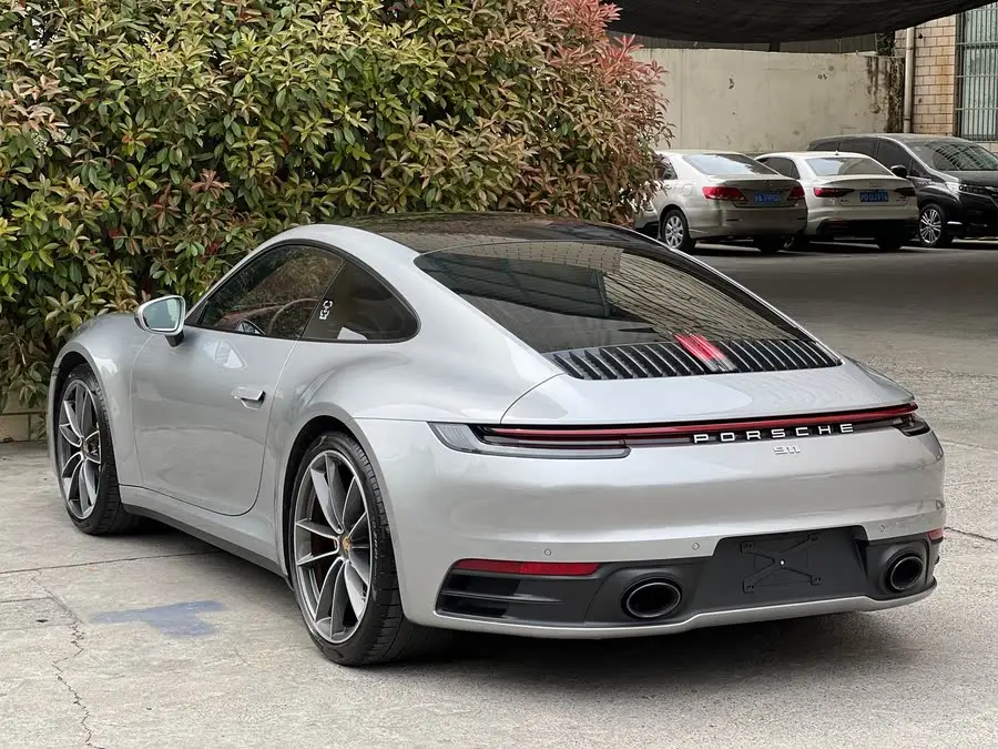 Porsche 911 2022 Carrera 3.0T
