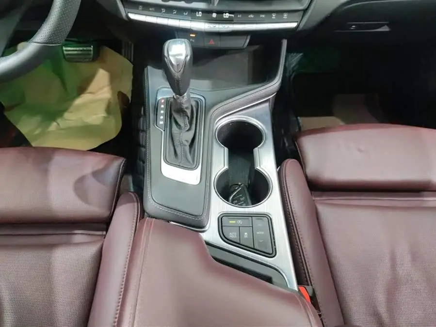 كاديلاك CT4 2021 28T بريميوم