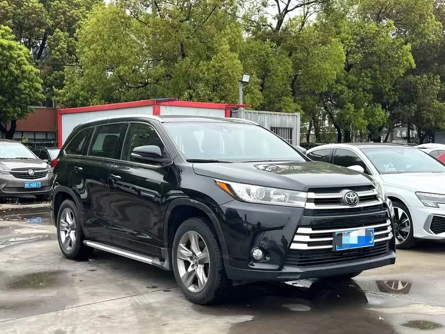 Highlander 2018 2.0T AWD Luxury 7-seater National VI