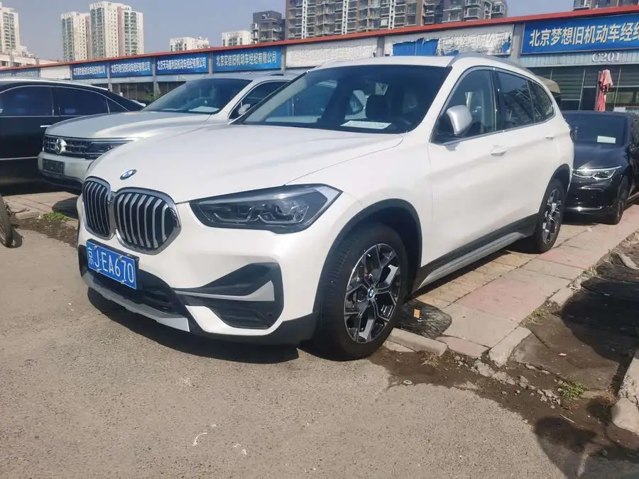 بي إم دبليو X1 2022 sDrive20Li الفاخرة