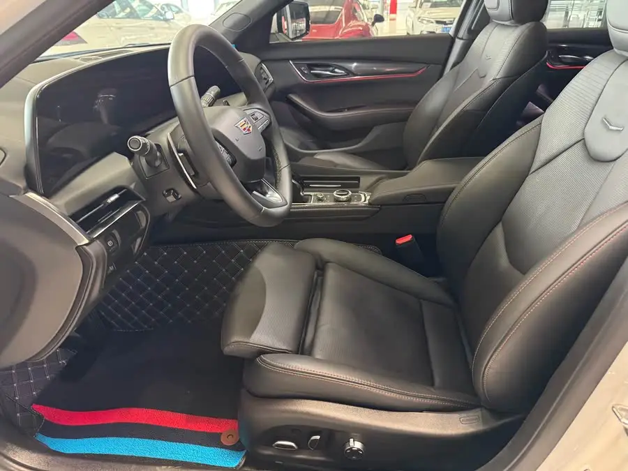 كاديلاك CT5 2024 28T بلاتينيوم