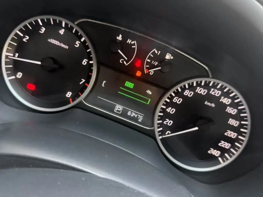 2021 نيسان سيلفي كلاسيك 1.6XE CVT نسخة الراحة