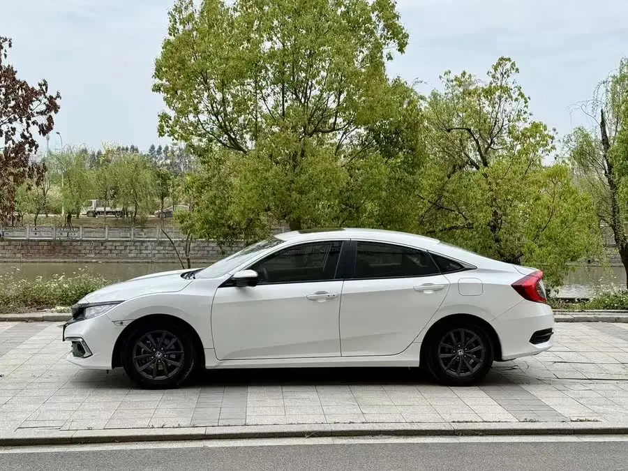 Civic 2019 220TURBO CVT Sport Version National V