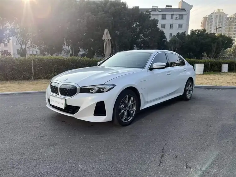 BMW i3 2022 eDrive 35 L